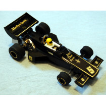 Scalextric C126  JPS (JOHN Player Special) Lotus 77 Formula 1 Car by Scalextric