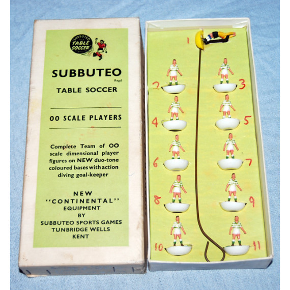 Subbuteo Original Heavyweight Team - Celtic Ref 025  (1960's)