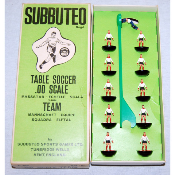 Liverpool 2nd Ref 081 Subbuteo Heavyweight (1974)